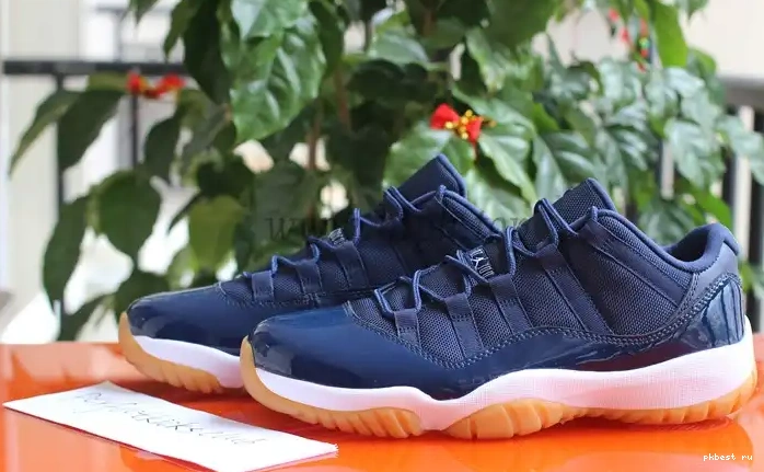 Authentic Air Navy Gum Jordan Low 11 0519